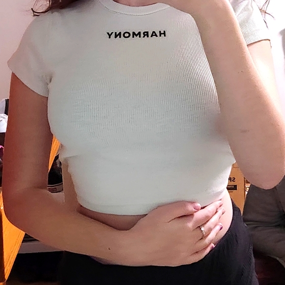 Cropped backless shirt - Picture 1 of 4